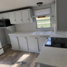 1450 Broad St in Leesville, SC - Building Photo - Building Photo