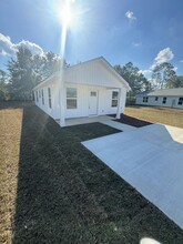 4670 Falcon Way in Crestview, FL - Building Photo - Building Photo