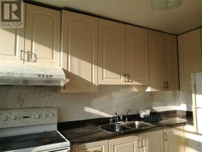 407 Royal York Rd in Toronto, ON - Building Photo - Building Photo