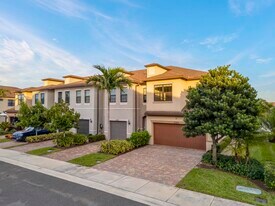 2366 Byron St in Palm Springs, FL - Building Photo