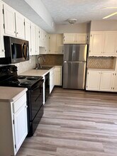 1861 Hillandale Ave in Columbus, OH - Foto de edificio - Building Photo