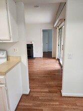 20225 Shipley Terrace in Germantown, MD - Foto de edificio - Building Photo
