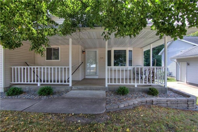 715 Hewitt St in Eau Claire, WI - Building Photo - Building Photo