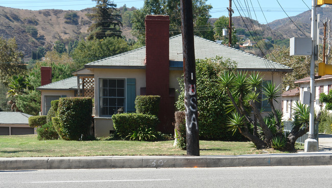 1811 Verdugo Rd in Glendale, CA - Building Photo - Building Photo