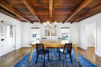 16 W Main St in Mendham, NJ - Building Photo - Building Photo