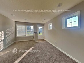 10946 Zest St NE in Blaine, MN - Foto de edificio - Building Photo