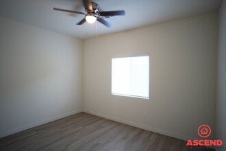 8509 Grandy St in Bakersfield, CA - Foto de edificio - Building Photo