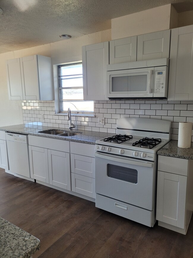 property at 8204 S Country Club Dr