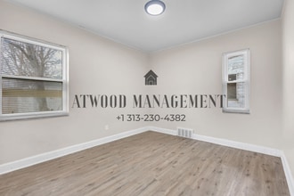 11397 Whitcomb in Detroit, MI - Building Photo - Building Photo