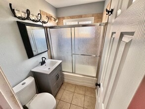 1718 N Penasco Dr in Hobbs, NM - Building Photo - Building Photo