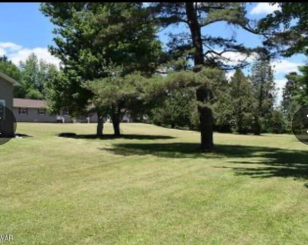 12 Twin Willows Dr in Honesdale, PA - Building Photo - Building Photo