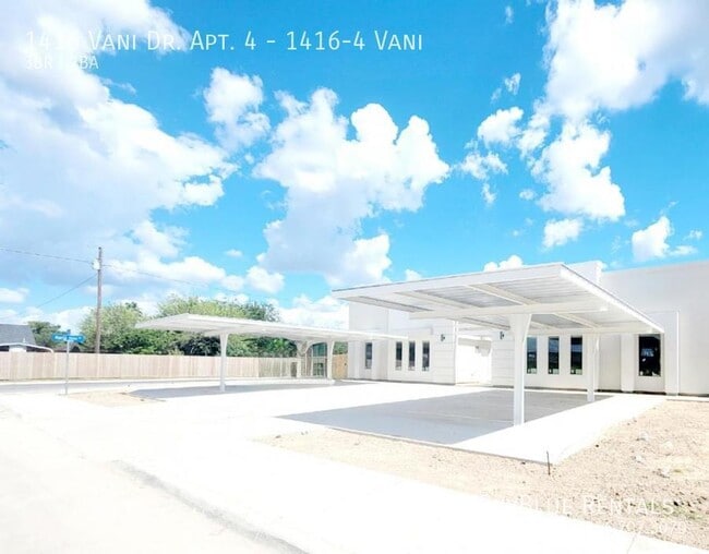 1416 Vani Dr in Weslaco, TX - Building Photo - Building Photo