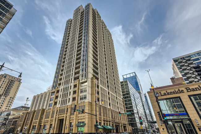 property at 1400 S Michigan Ave