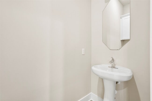 2509 Des Chaumes St in Houston, TX - Building Photo - Building Photo