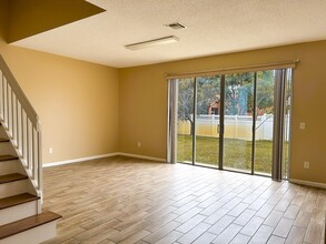 1508 Running Oak Ln in Royal Palm Beach, FL - Building Photo - Building Photo