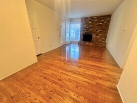 4510-4512 E 15th St in Long Beach, CA - Building Photo