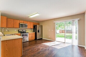 1254 Blackwater Pond Dr in Orlando, FL - Building Photo - Building Photo