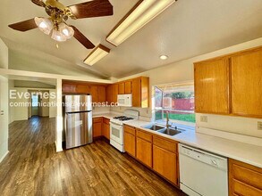 27271 Prominence Rd in Menifee, CA - Building Photo - Building Photo