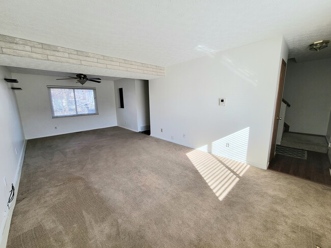 2432 Sawbury Blvd in Columbus, OH - Building Photo - Building Photo