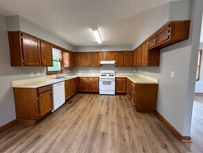 168 Old Corinth Rd in Newnan, GA - Building Photo - Building Photo