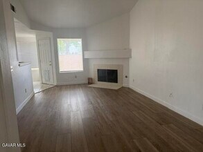 1725 Windsor Pl in Palmdale, CA - Building Photo - Building Photo