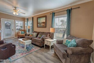 1219 Thomas Dr in Panama City, FL - Building Photo