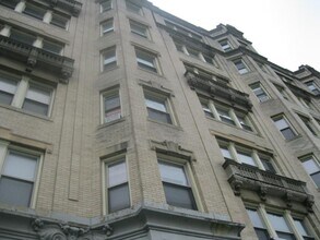 270 Huntington Ave in Boston, MA - Foto de edificio - Building Photo