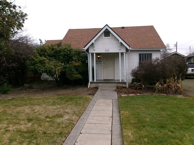 property at 36 N Peach St