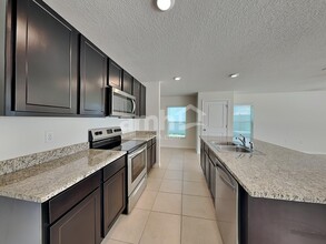10316 Flathead Dr in Parrish, FL - Building Photo - Building Photo