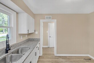 2059 Downey Rd in Homewood, IL - Building Photo - Building Photo