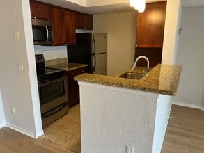 5156 Conroy Rd in Orlando, FL - Building Photo - Building Photo