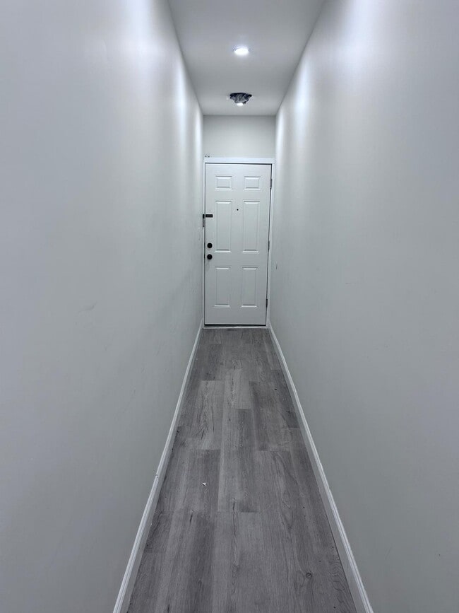 6109 Monroe Plz, Unit 1 in West New York, NJ - Building Photo - Building Photo