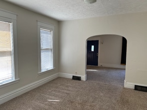 1514 Coit Ave NE in Grand Rapids, MI - Building Photo - Building Photo