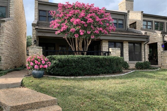 property at 105 Birdie Dr