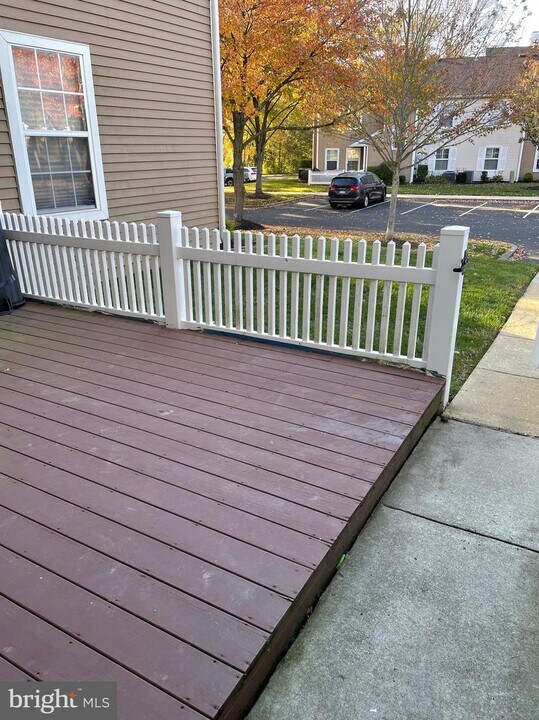 105 Ferris Ln-Unit -A-5 in Doylestown, PA - Building Photo