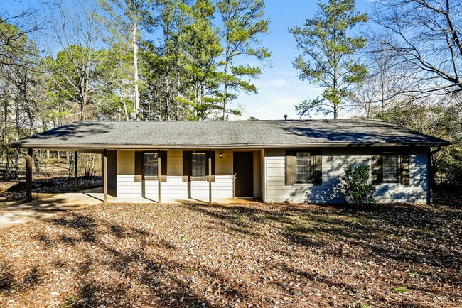 property at 4802 Hemlock Dr SE