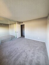 Huston Court in North Hollywood, CA - Building Photo - Building Photo