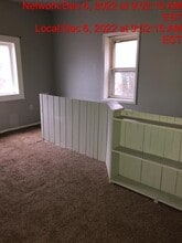 607 E Main St in Mannington, WV - Building Photo - Building Photo