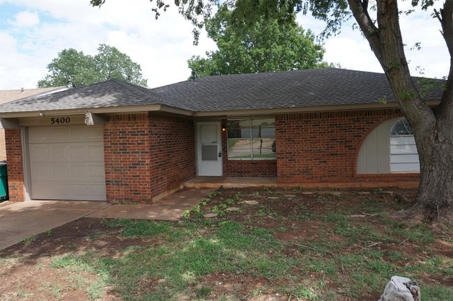 property at 5400 S Huddleston St