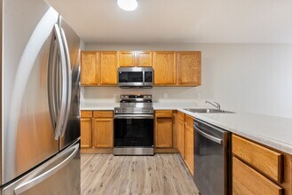 2835 SE 90th Pl in Portland, OR - Building Photo - Building Photo