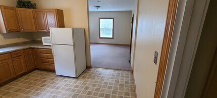 2521 Iowa St in Cedar Falls, IA - Building Photo - Building Photo