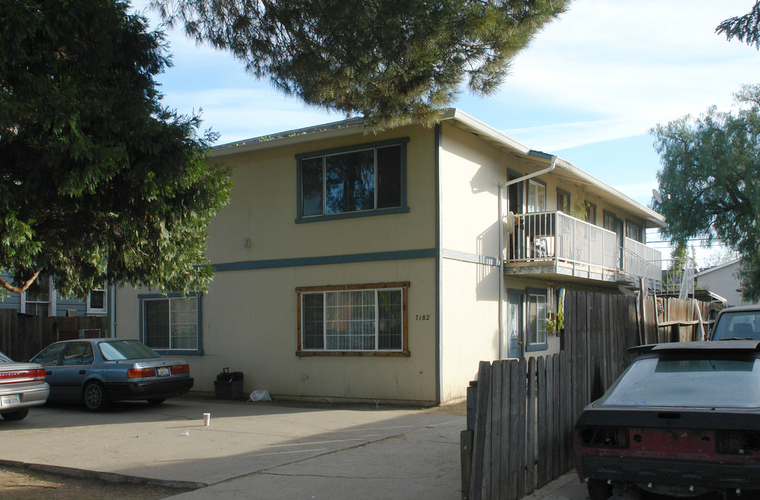 7182 Church St in Gilroy, CA - Building Photo