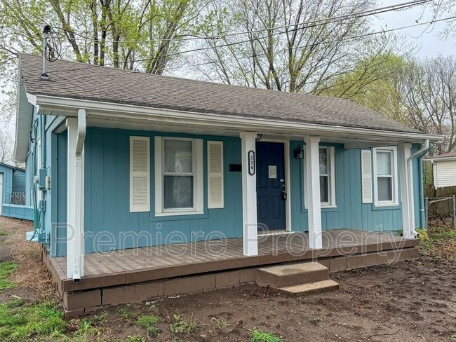 property at 334 W Sea Ave