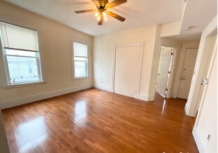 49 Crescent Ave, Unit 2 in Boston, MA - Building Photo - Building Photo