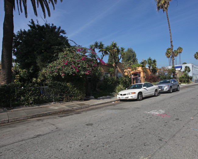 Harvard Court in Los Angeles, CA - Building Photo - Building Photo