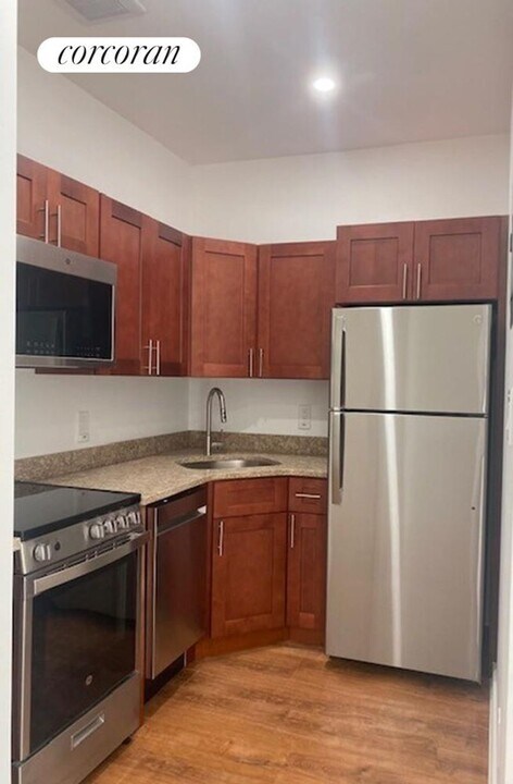 331 Franklin Ave in Brooklyn, NY - Building Photo
