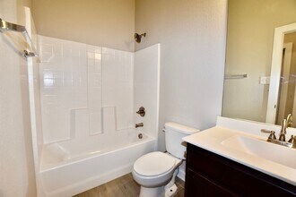 2220-2222-2222 Avery Village in New Braunfels, TX - Building Photo - Building Photo