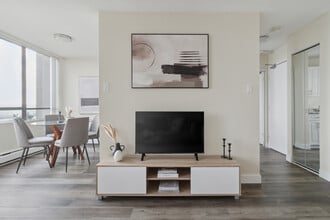 Skyline Towers in New Westminster, BC - Building Photo - Building Photo