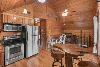 1277 Holiday Haven Ln in Gilbert, SC - Building Photo - Building Photo