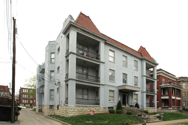 408 Kensington Ct in Louisville, KY - Foto de edificio - Building Photo